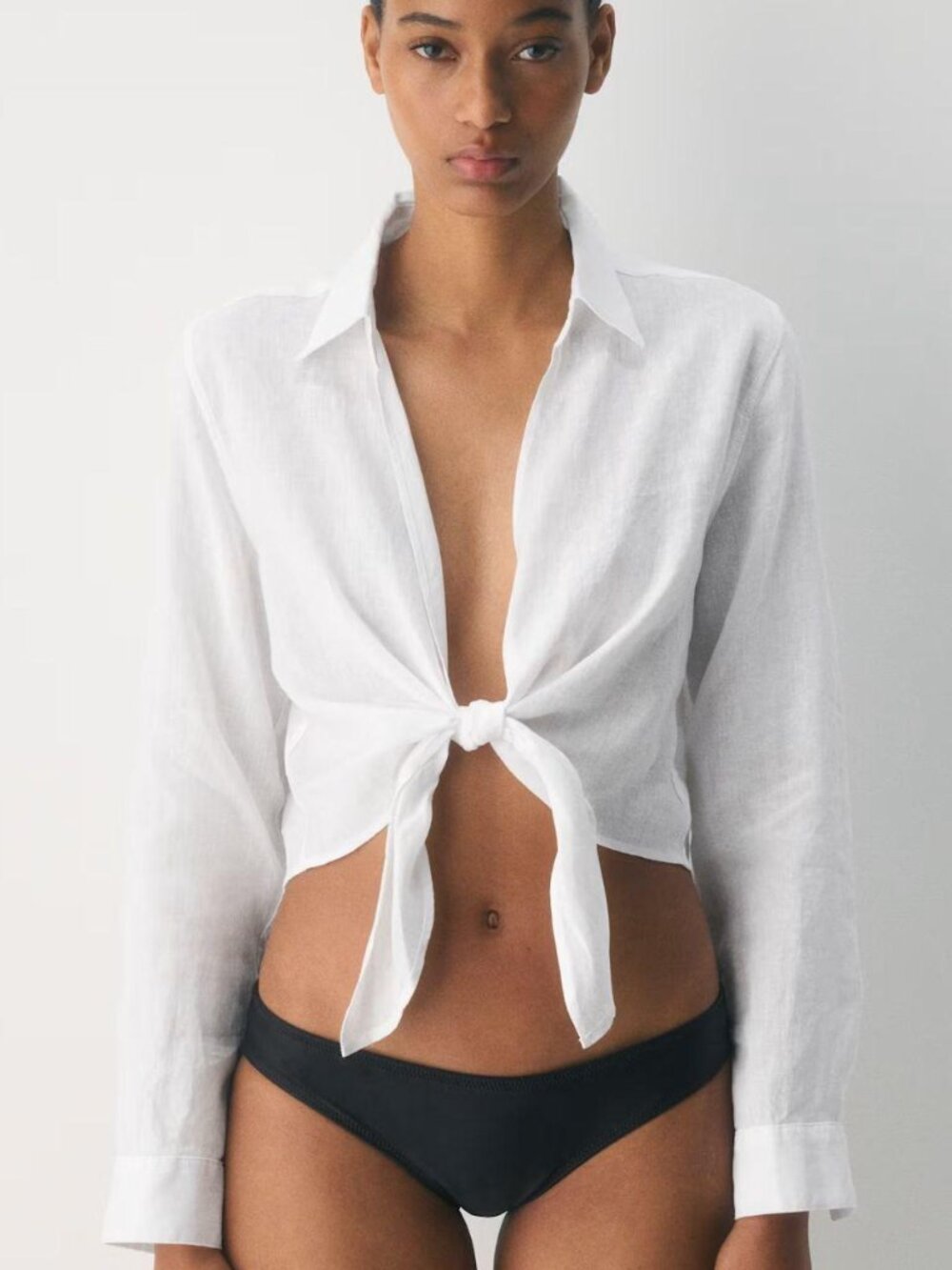 Aritzia Little Moon Connection Linen Blouse in White